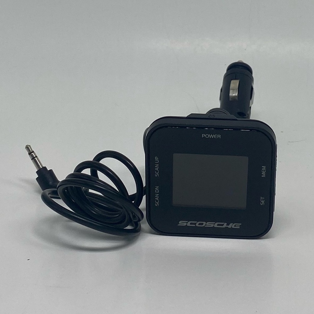 Scosche TuneIt FM Transmitter w/ Flex Neck & Auxiliary Cord